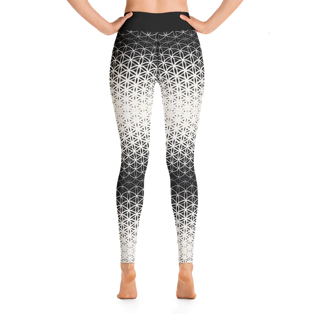BW geometric gradient Yoga Leggings