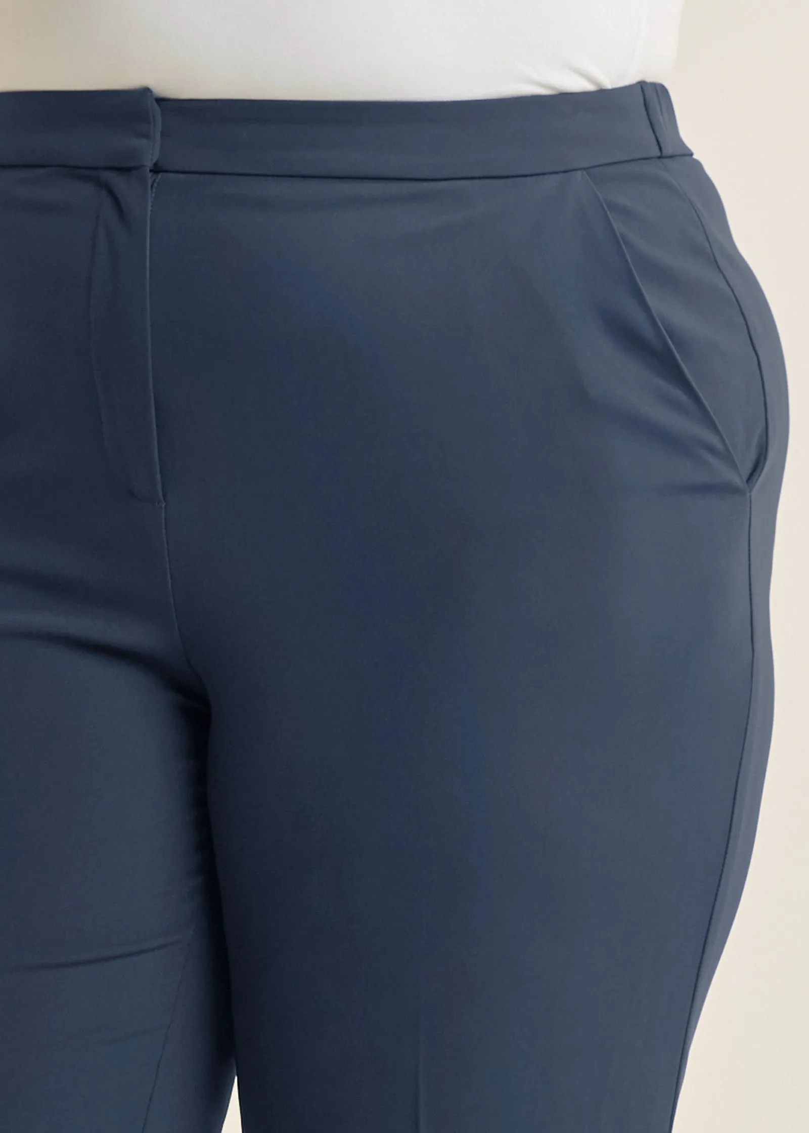 High-Rise Straight Trousers - Navy
