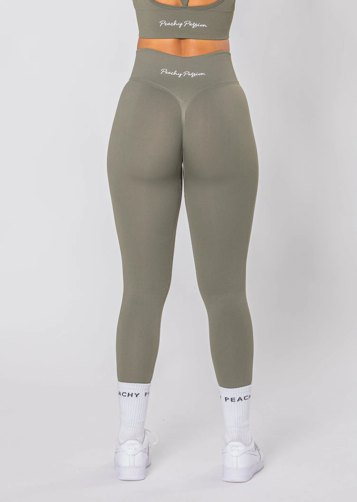 PURPOSE Scrunch Leggings